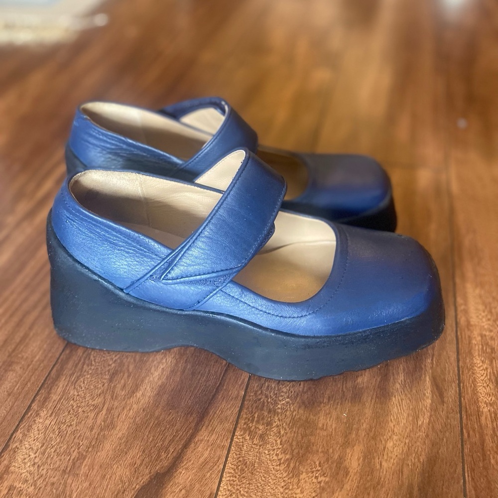 Paloma Wool Miguelina Platform Mary Janes in Navy Blue
